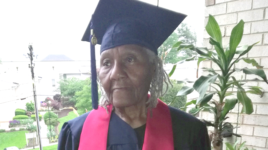 89 Year Old Woman With 12 Kids Graduates College